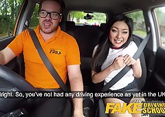 Fake driving school sexy japoneză rae lil negrese hot for instructors stiffy