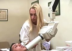 Sexy dentist Erica Fontes gives hot blowjob to her patient