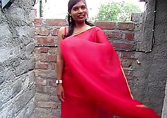 Hetaste bhabhi sari i sexig stil, röd färg saree handling