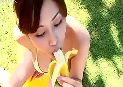 Rich breasted Japanese hoe Anri Sugihara eats huge banana