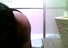 (part 2) Srilankan Tamil Indian Cousin taking her Shower