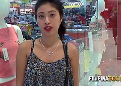 Doccia Sex è una buona opzione per iniziare la Giornata turistica con una prostituta filippina che è calda come cazzo.