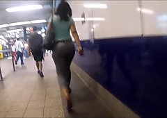 Nice Candid Booty Walking in Subway