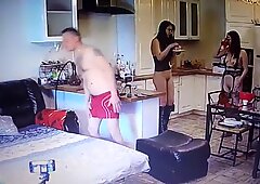 .. joven pareja haciendo peliculas porno principiante en hogar ..